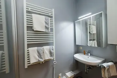 Ein Badezimmer in der Unterkunft zentrale Ferienwohnung neu renoviert