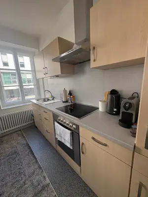 Küche/Küchenzeile in der Unterkunft Zentrale Altbauwohnung
