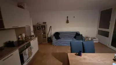 Küche/Küchenzeile in der Unterkunft 55 m2 Sunny Westend Flat