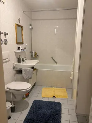 Ein Badezimmer in der Unterkunft 55 m2 Sunny Westend Flat