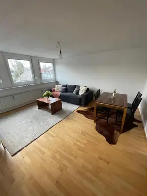 Ein Sitzbereich in der Unterkunft Quiet Center Apartment - 10 min to Center & Oktoberfest - Free Parking - near Nymphenburg Palace & Botanical garden