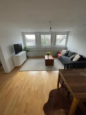 TV/Unterhaltungsangebot in der Unterkunft Quiet Center Apartment - 10 min to Center & Oktoberfest - Free Parking - near Nymphenburg Palace & Botanical garden