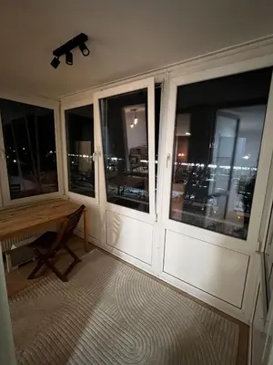 Ein Balkon oder eine Terrasse in der Unterkunft Cozy Sunny Flat in Quiet Spot