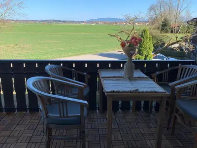 Ein Balkon oder eine Terrasse in der Unterkunft Ferienwohnung mit Herz Chiemsee