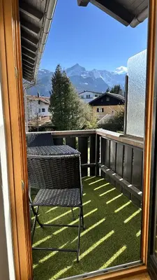Ein allgemeiner Bergblick oder ein Berglick von der Ferienwohnung aus