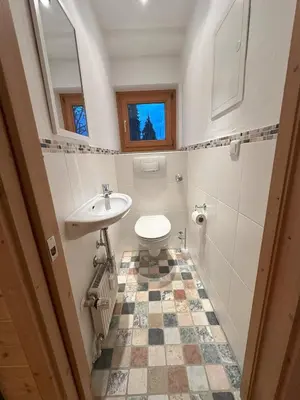 Ein Badezimmer in der Unterkunft Alpspitzenblick