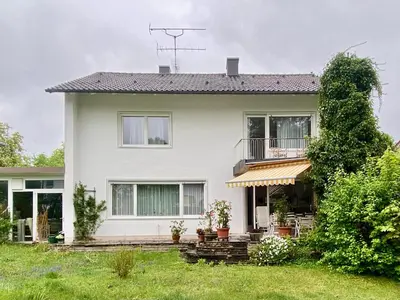 Ein Garten an der Unterkunft Estelada Retro Residence - Oberhaching