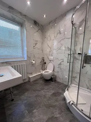 Ein Badezimmer in der Unterkunft Hotel Zum Lamm