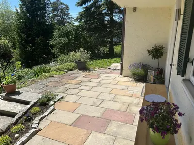 Ein Garten an der Unterkunft 2 Personen Appartement Sonnental