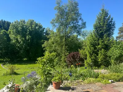 Ein Garten an der Unterkunft 2 Personen Appartement Sonnental