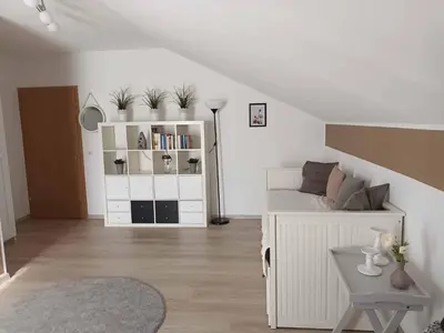 Ein Sitzbereich in der Unterkunft Ferienwohnung Alpenblick