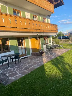 Ein Garten an der Unterkunft Gästehaus zum Stricker, Eckweg 9
