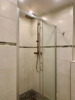 Ein Badezimmer in der Unterkunft Apartment in central location with free parking space