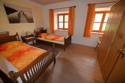 Ein Bett oder Betten in einem Zimmer der Unterkunft Ferienwohnung Kurz
