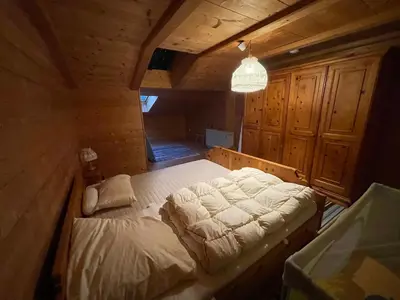 Ein Bett oder Betten in einem Zimmer der Unterkunft Ferienwohnung auf der Bürg