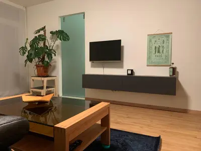 TV/Unterhaltungsangebot in der Unterkunft Schöne 3 ZKB in Augsburg Pfersee