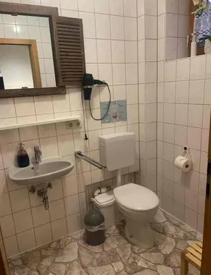 Ein Badezimmer in der Unterkunft FeWo Stephanskirchen