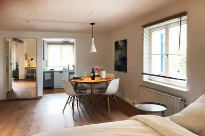 Ein Sitzbereich in der Unterkunft Seeloft Seeshaupt - Loft-Appartement am Starnberger See