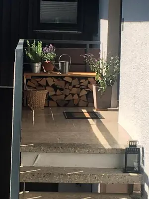 Ein Balkon oder eine Terrasse in der Unterkunft Großzügige individuelle Wohnung am Starnberger See