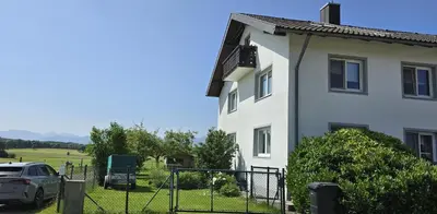 Das Gebäude in dem sich die Ferienwohnung befindet