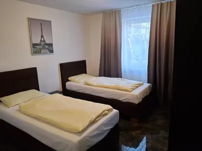 Ein Bett oder Betten in einem Zimmer der Unterkunft Finest Apartment near BMW