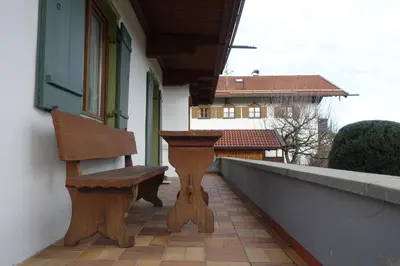 Ein Balkon oder eine Terrasse in der Unterkunft FeWo Reiter - Gemütliche Fewo mit bayerischem Flair