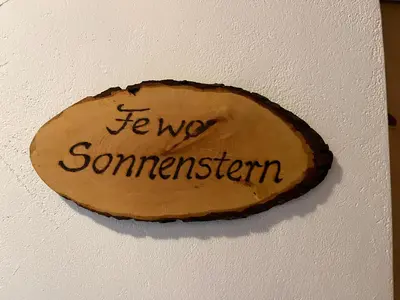 Ein Zertifikat, Auszeichnung, Logo oder anderes Dokument, das in der Unterkunft Sonnenstern ausgestellt ist