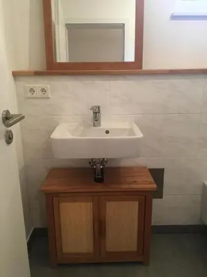Ein Badezimmer in der Unterkunft Am Ampermoos