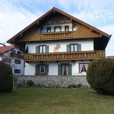 FeWo Reiter - Gemütliche Dachgeschosswohnung mit Ausblick