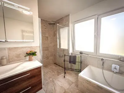 Ein Badezimmer in der Unterkunft wolke 7, Alpenblick mit Eleganz
