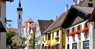 Das Gebäude in dem sich die Ferienwohnung befindet