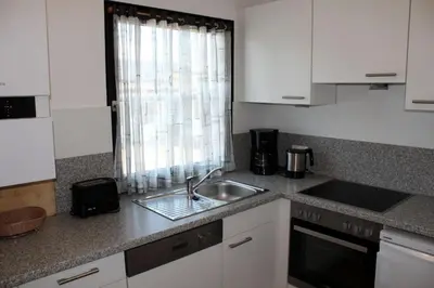 Küche/Küchenzeile in der Unterkunft Ferienhaus Nr 92 Kategorie Komfort, Feriendorf Hochbergle, Allgäu