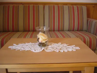 Ein Sitzbereich in der Unterkunft Alpenhotel Pfaffenwinkel