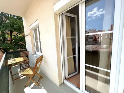 Ein Balkon oder eine Terrasse in der Unterkunft ma suite - city sol apartment - centrum - private parking