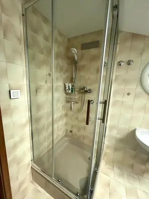 Ein Badezimmer in der Unterkunft Room with a Skylight - gemütliches Zimmer zwischen München und Rosenheim