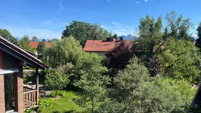 Ein Garten an der Unterkunft Villa am Goldbach