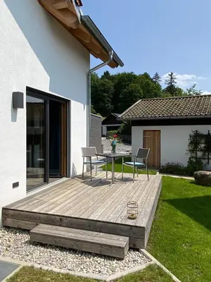 Das Gebäude in dem sich die Ferienwohnung befindet