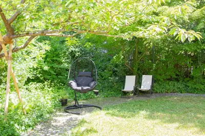 Ein Garten an der Unterkunft Vis-à-Vis Schloss Nymphenburg - Rondellapartments
