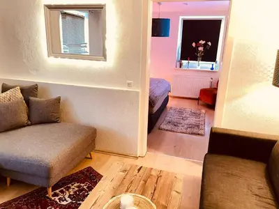 Ein Sitzbereich in der Unterkunft TOP 2 ROOM APPARTEMENT l CITY CENTER l 24H SELF CHECK IN l 2 SMART TV l REGENDUSCHE l FREE PARKING