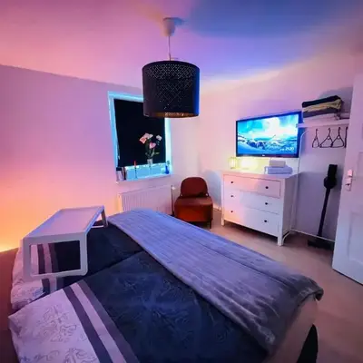 TOP 2 ROOM APPARTEMENT l CITY CENTER l 24H SELF CHECK IN l 2 SMART TV l REGENDUSCHE l FREE PARKING