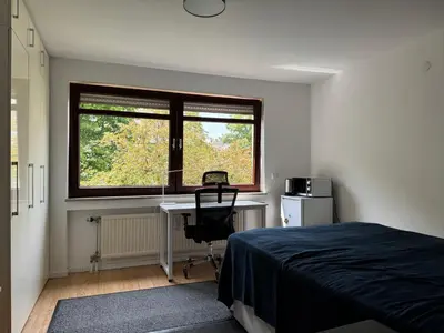 Ein Bett oder Betten in einem Zimmer der Unterkunft Schönes ruhiges Privatzimmer