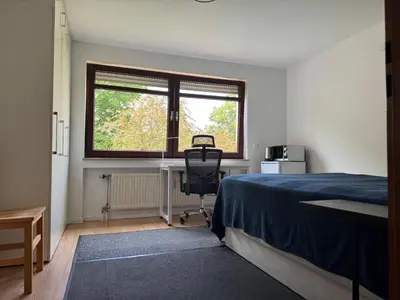Ein Bett oder Betten in einem Zimmer der Unterkunft Schönes ruhiges Privatzimmer