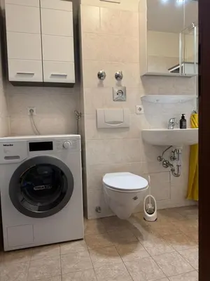 Ein Badezimmer in der Unterkunft Schönes ruhiges Privatzimmer