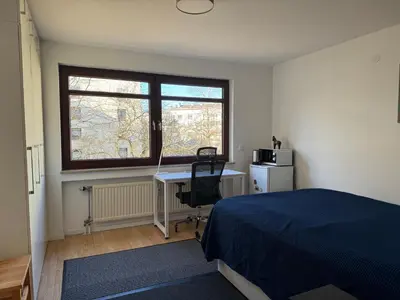 Ein Bett oder Betten in einem Zimmer der Unterkunft Schönes ruhiges Privatzimmer