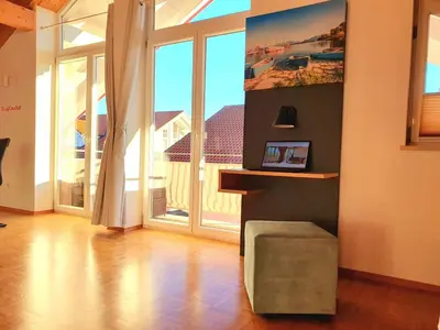 TV/Unterhaltungsangebot in der Unterkunft Ferienwohnung SCHALL - Erholung mit Bergblick und Chiemseenähe