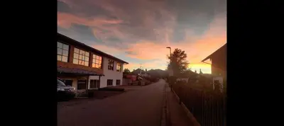 Blick auf den Sonnenuntergang/Sonnenaufgang von der Ferienwohnung aus oder aus der Nähe