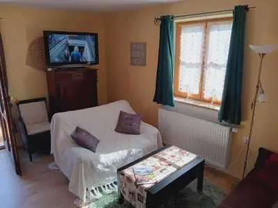 TV/Unterhaltungsangebot in der Unterkunft Ferienwohnung Dießen Bierdorf - Holzacker