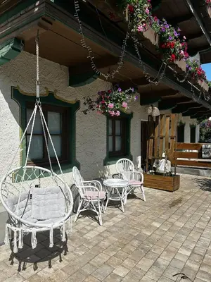 Ein Patio oder anderer Außenbereich in der Unterkunft Bauernhaus Apartment