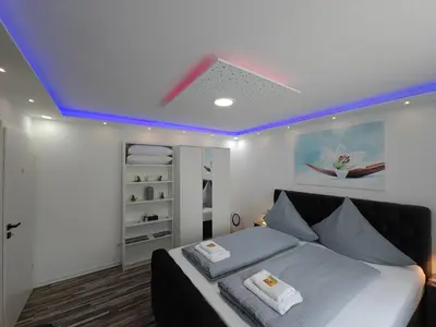 Ein Bett oder Betten in einem Zimmer der Unterkunft Modern Apartments Neuburg UU - NEU - 2 Zimmer, Komfort, Top Ausgestattet, Smart TV, Wi-Fi