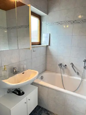 Ein Badezimmer in der Unterkunft Ferienwohnung griabighoch2 - Dahoam auf Zeit